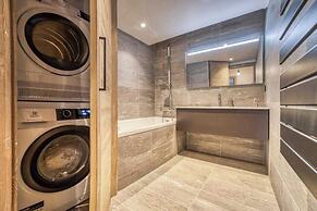 Luxurious 4-room Apartment With Swimming Pool, Gym, spa and Parking