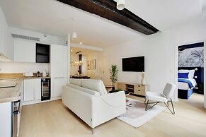 Modern Apartment in the Heart of Le Marais