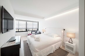 Charming Oasis With Terrace 4 BD/ 8P - Cannes