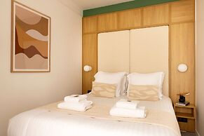 Elegance & Comfort With A/C in the Heart of 11th