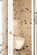 Elegance & Comfort With A/C in the Heart of 11th