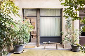 Elegance & Comfort With A/C in the Heart of 11th