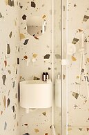 Elegance & Comfort With A/C in the Heart of 11th