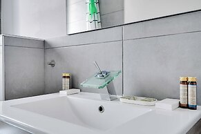 Cozy Apartment 2bdr/4p - in the Heart of Suresnes