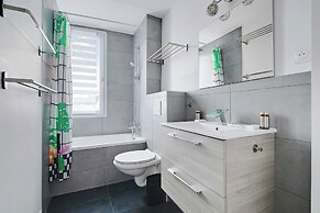 Cozy Apartment 2bdr/4p - in the Heart of Suresnes