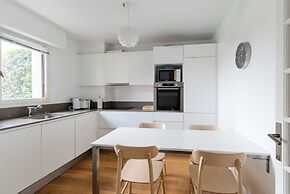 3 Bedroom Apartment With Garden and Swimming Pool