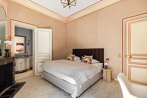 Appt Exceptionnel - 4br/8p- Arc de Triomphe