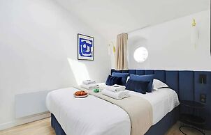 Amazing Apart 1br/4p - Voltaire / Nation - 1