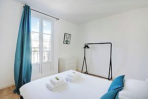 Modern Apartment - 2br/4p - Sacre-coeur