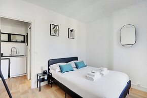 Modern Apartment - 2br/4p - Sacre-coeur