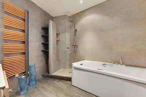 Spacious Home in Paris-republique