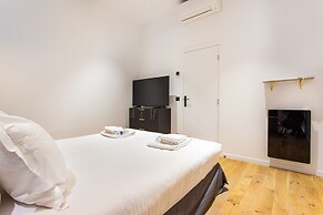 Luxury on the Champs-elysees: Prestigious, 10P 5BR