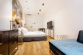 Luxury on the Champs-elysees: Prestigious, 10P 5BR