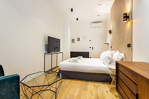 Luxury on the Champs-elysees: Prestigious, 10P 5BR