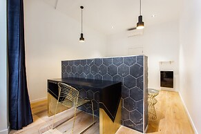 Luxury on the Champs-elysees: Prestigious, 10P 5BR