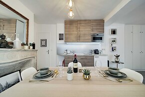 Amazing Historical Parisien Apartment Next TO Louvre Area ! - 1