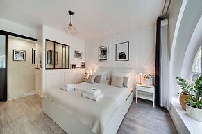 Amazing Historical Parisien Apartment Next TO Louvre Area ! - 1