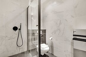 Spacious Apartment - 2b/10p - AC - Marais