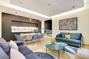 Spacious Apartment - 2b/10p - AC - Marais