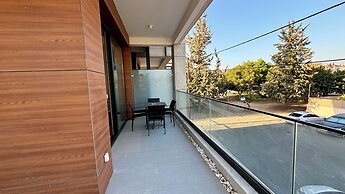 Oxford House Apt by TrulyCyprus