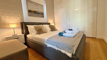 Oxford House Apt by TrulyCyprus