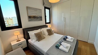 Oxford House Apt by TrulyCyprus