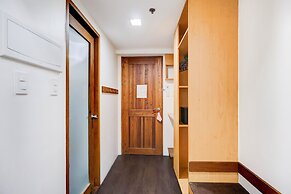 Collection O BRBlock Boutique & Residences, Santa Cruz Olympia, Makati