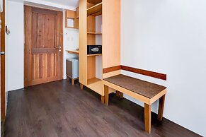 Collection O BRBlock Boutique & Residences, Santa Cruz Olympia, Makati