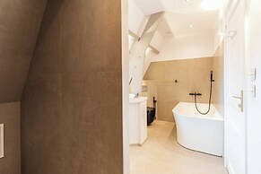 Haven of Peace With Heated Pool and Garden