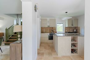 Haven of Peace With Heated Pool and Garden