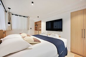 Elegant Apartment With 2 Rooms