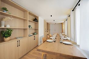 Elegant Apartment With 2 Rooms