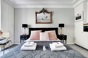 Magnificent 2P Studio - Louvre Museum / Tuileries