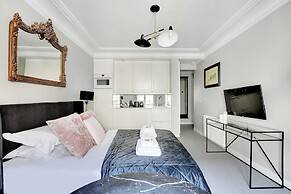 Magnificent 2P Studio - Louvre Museum / Tuileries