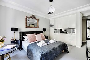 Magnificent 2P Studio - Louvre Museum / Tuileries