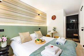 Apartment in Paris for 2 People