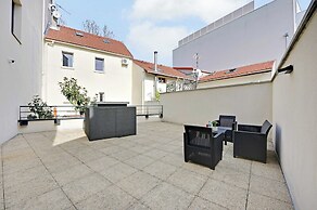 Elegant Apartment With Terrace - 1br/4p- Vanves