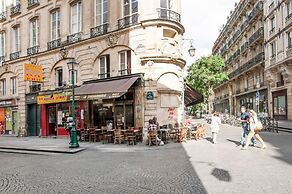 Marais Lovely Beaubourg A