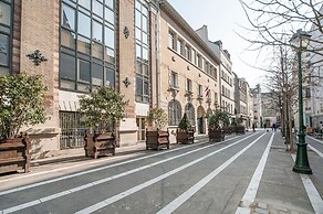 Marais Lovely Beaubourg A