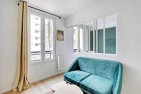 Cosy and Bright Little Apartment - Menilmontant