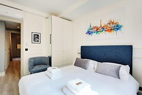 Modern Apartment With Balcony - 2br/6p- Roquette