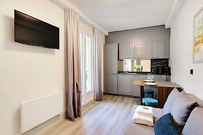 Modern Apartment With Balcony - 2br/6p- Roquette