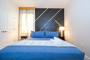 Stunning 15 Suites Close to Disney