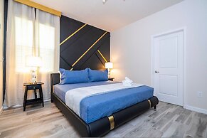 Stunning 15 Suites Close to Disney