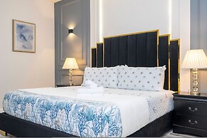 Stunning 15 Suites Close to Disney