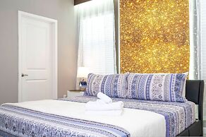 Stunning 15 Suites Close to Disney