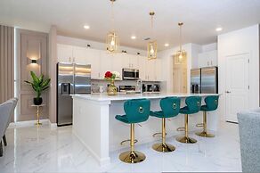 Stunning 15 Suites Close to Disney