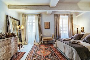 Studio Authentic Charm - In the Heart of Cannes