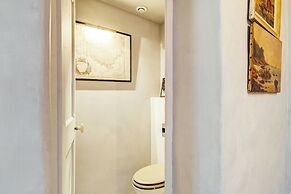 Studio Authentic Charm - In the Heart of Cannes