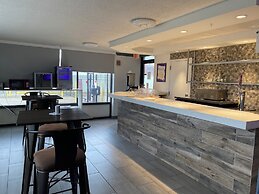 Hotel 10 Extended Stay